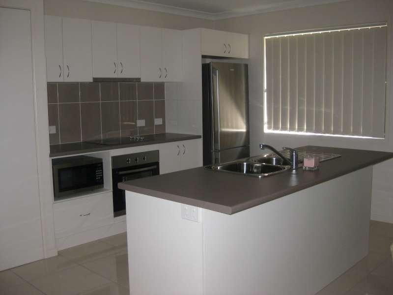 14 Gabrielle Court, Kallangur QLD 4503