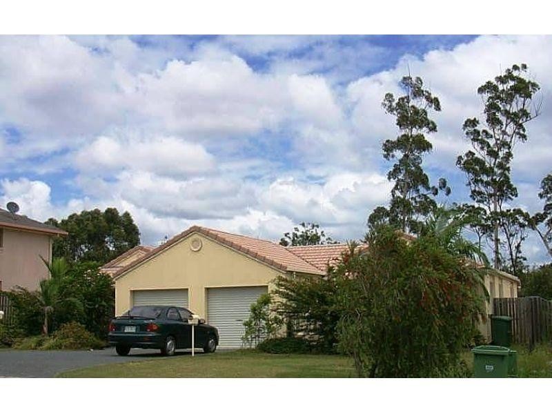 2/124 Greenacre Drive, Parkwood QLD 4214