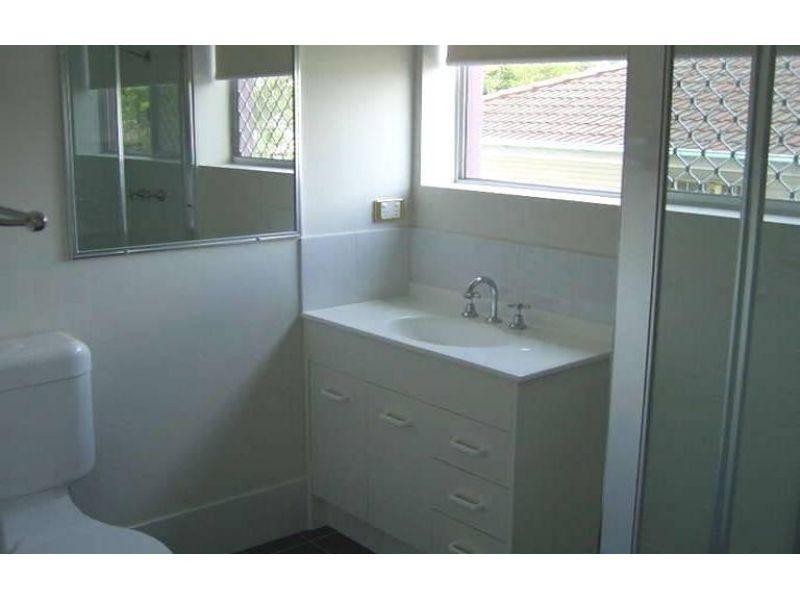 1/38 Peach St, Greenslopes QLD 4120