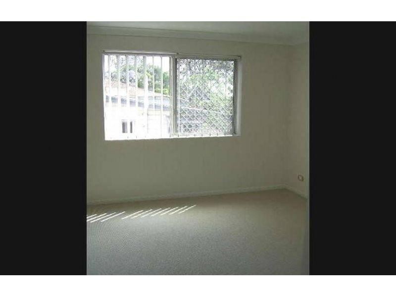 1/38 Peach St, Greenslopes QLD 4120