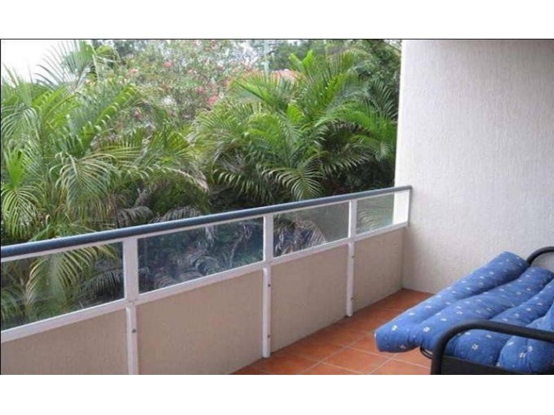 1/23 Pioneer Street, Toowong QLD 4066