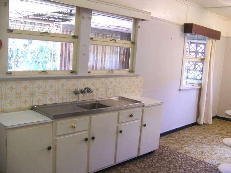 11 Minimine Street, Stafford QLD 4053