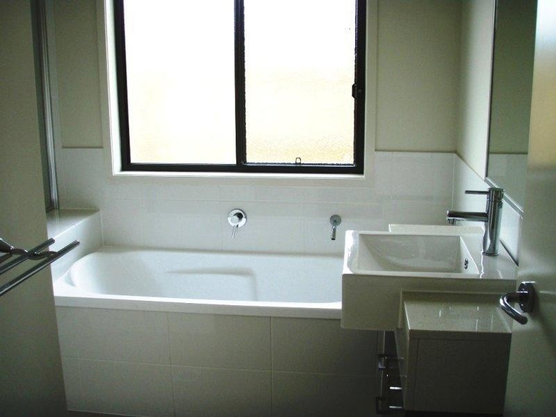 3 Benjamin Street, Pimpama QLD 4209