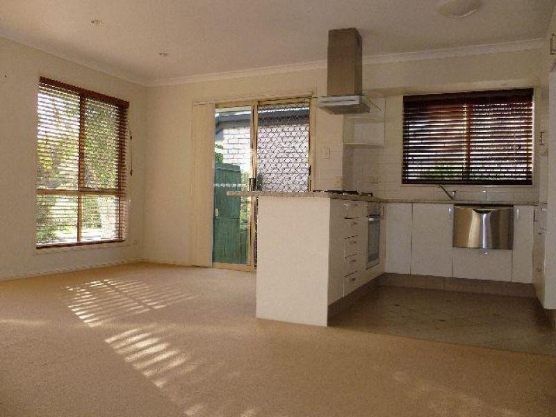 111 Torquay Crescent, Tingalpa QLD 4173