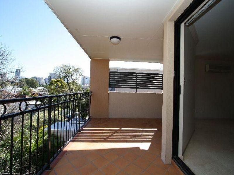 13/190 Wellington Road, East Brisbane QLD 4169