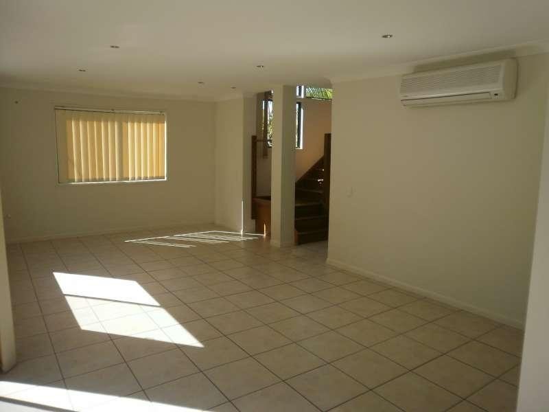 1/212 Nerang Road, Southport QLD 4215