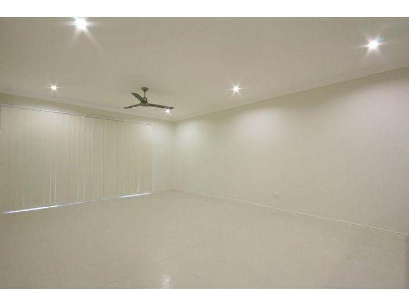 1/6 Soward Court, Morayfield QLD 4506