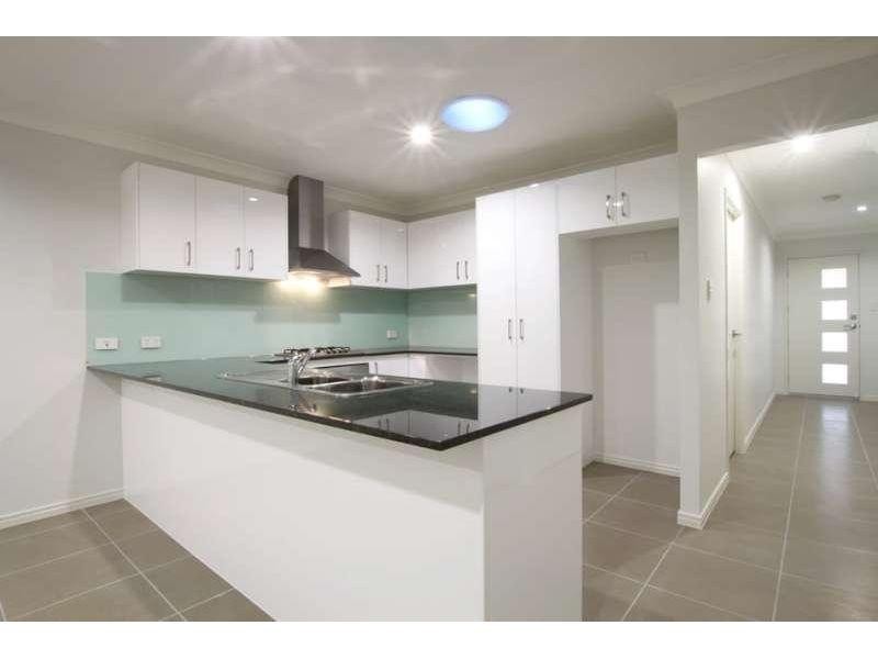 1/6 Soward Court, Morayfield QLD 4506