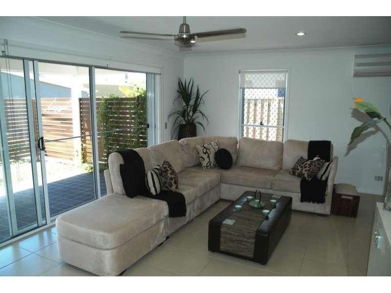 22 Lillie Street, Burleigh Waters QLD 4220