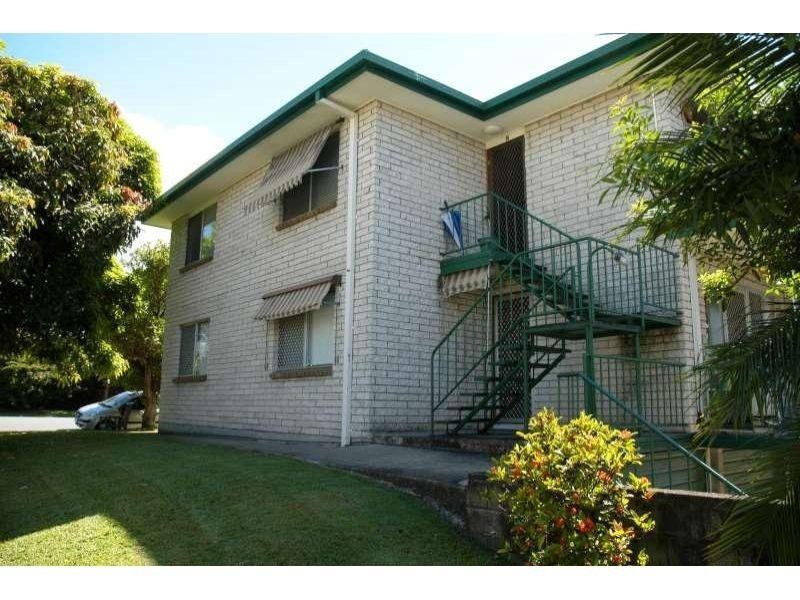 4/25 Lenneberg Street, Southport QLD 4215