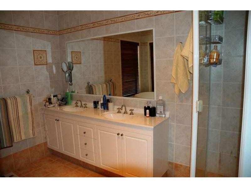 53 Highvale Drive, Helensvale QLD 4212