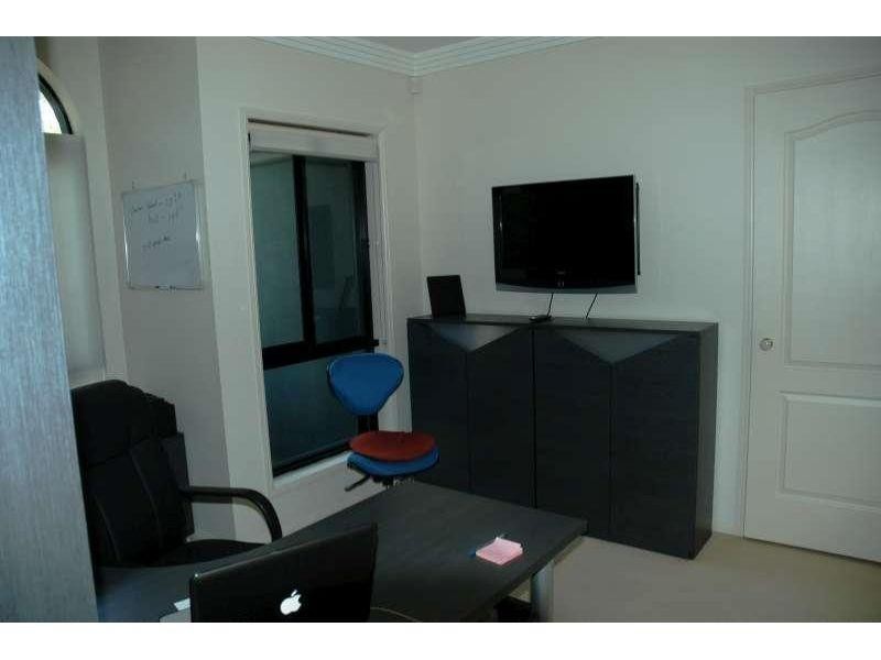 53 Highvale Drive, Helensvale QLD 4212