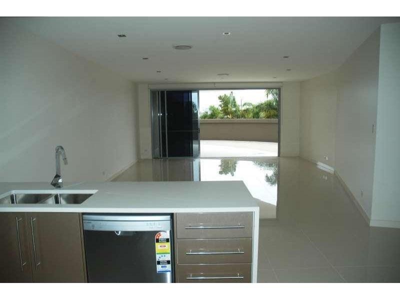 4/3046 Quay South Drive, Carrara QLD 4211