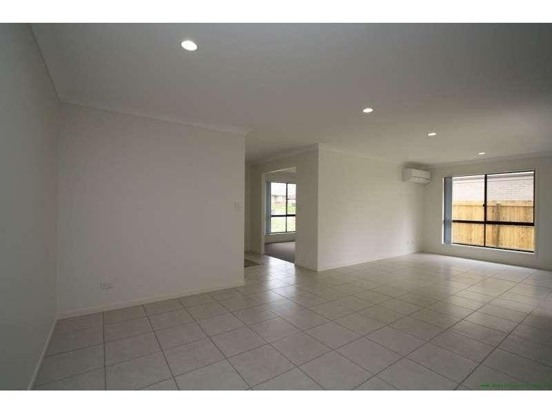 37 Fourth Avenue, Marsden QLD 4132