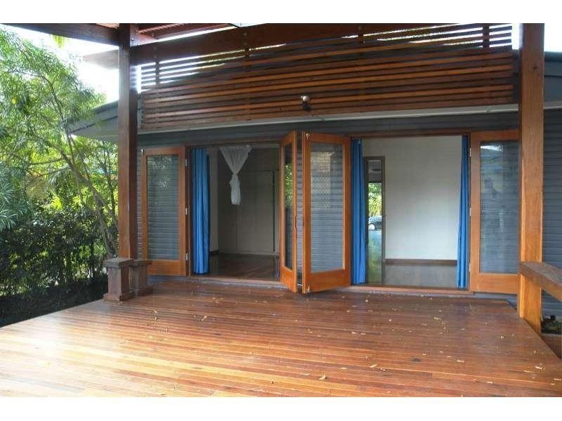 19 Baker Avenue, Labrador QLD 4215