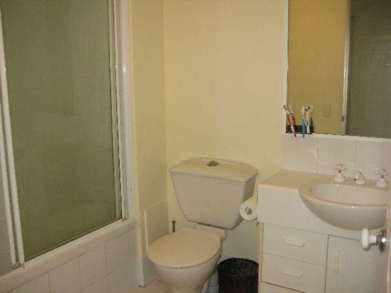 3/6 Durham Street, Coorparoo QLD 4151