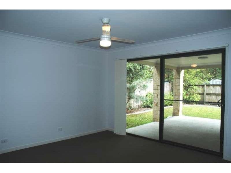 2/18 Freeda Street, Ashmore QLD 4214