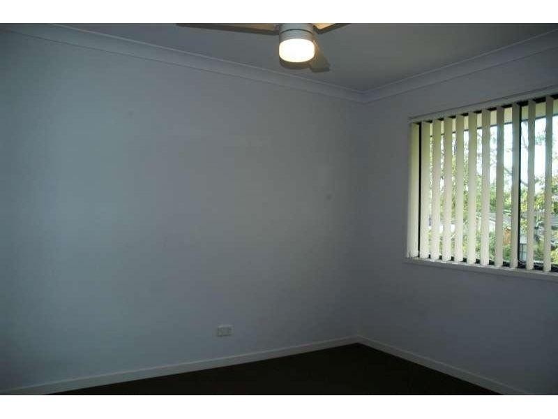 2/18 Freeda Street, Ashmore QLD 4214