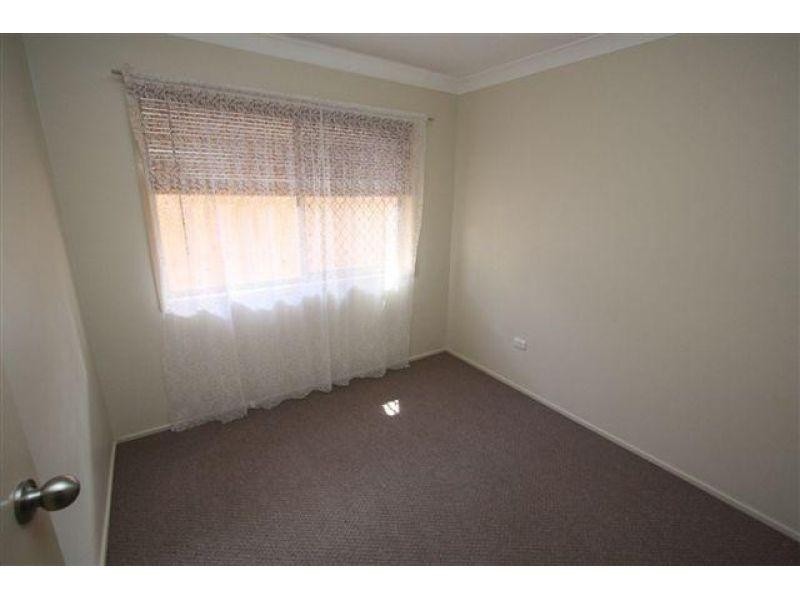 6 Mark Street, Redland Bay QLD 4165