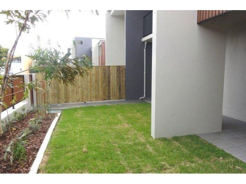 1/6 Lutana Street, Stafford QLD 4053