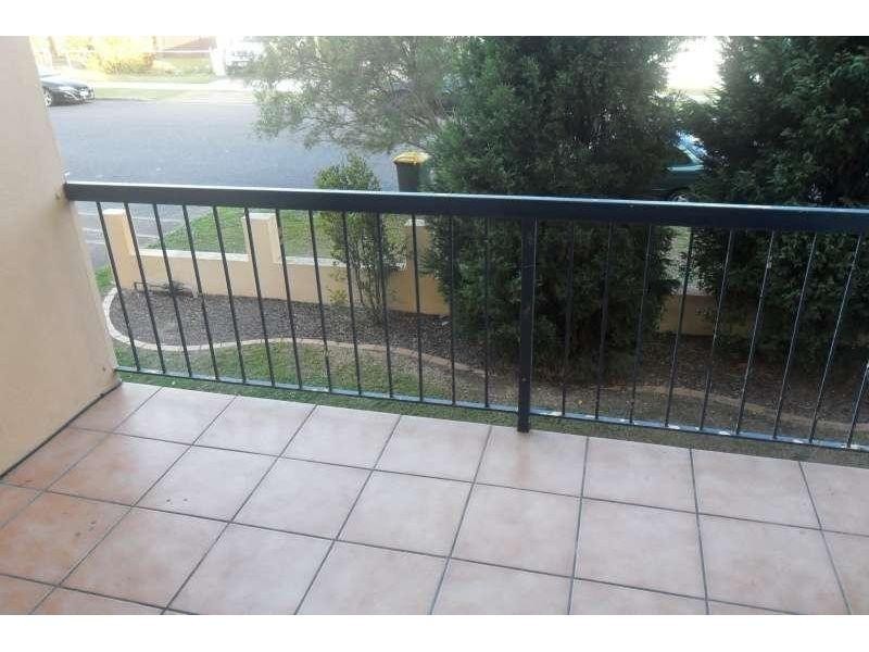 1/12 Birdwood Street, Coorparoo QLD 4151