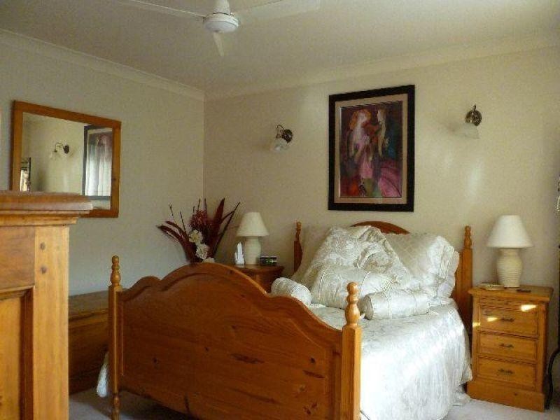 4 Eastcote Lane, Wellington Point QLD 4160