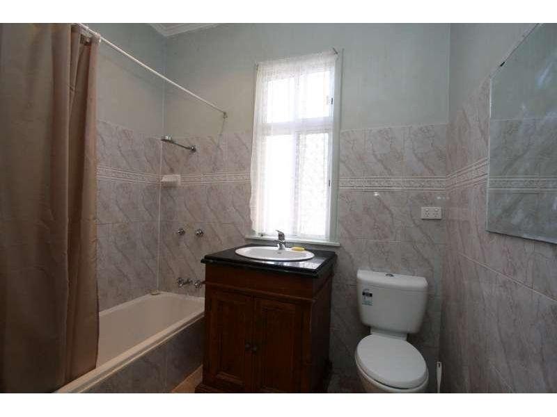 639 Old Cleveland Road, Camp Hill QLD 4152