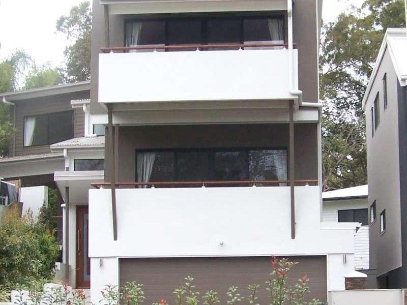 8 Amott Street, Stafford Heights QLD 4053