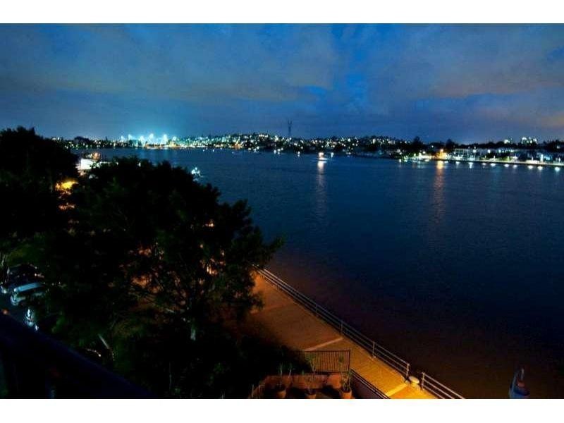 32/39 Vernon Terrace, Teneriffe QLD 4005