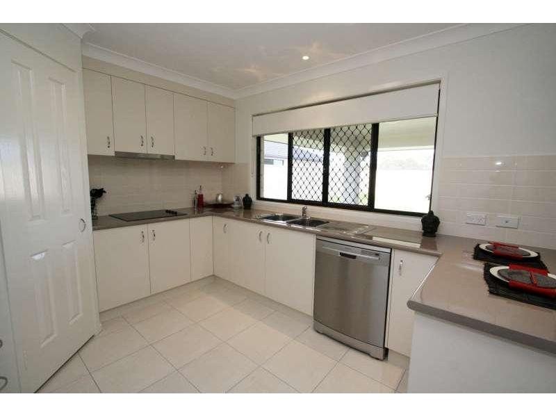 37 Lancaster Street, Redland Bay QLD 4165
