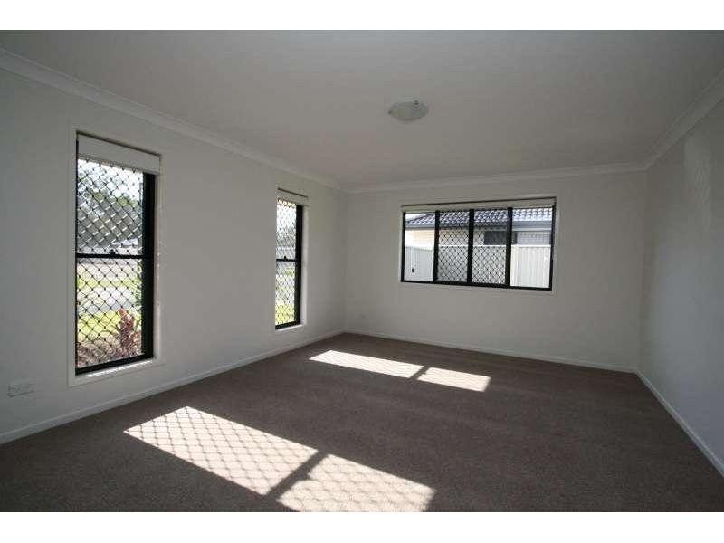 37 Lancaster Street, Redland Bay QLD 4165