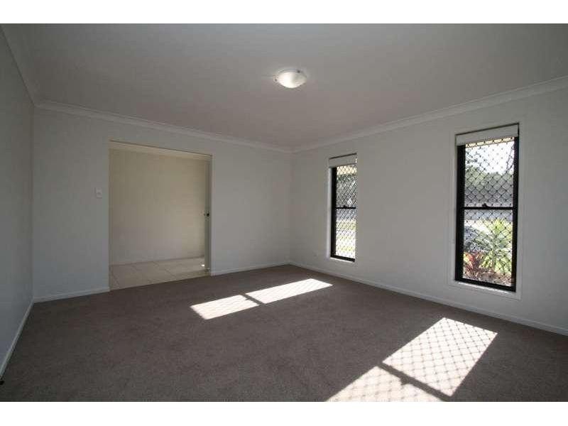 37 Lancaster Street, Redland Bay QLD 4165