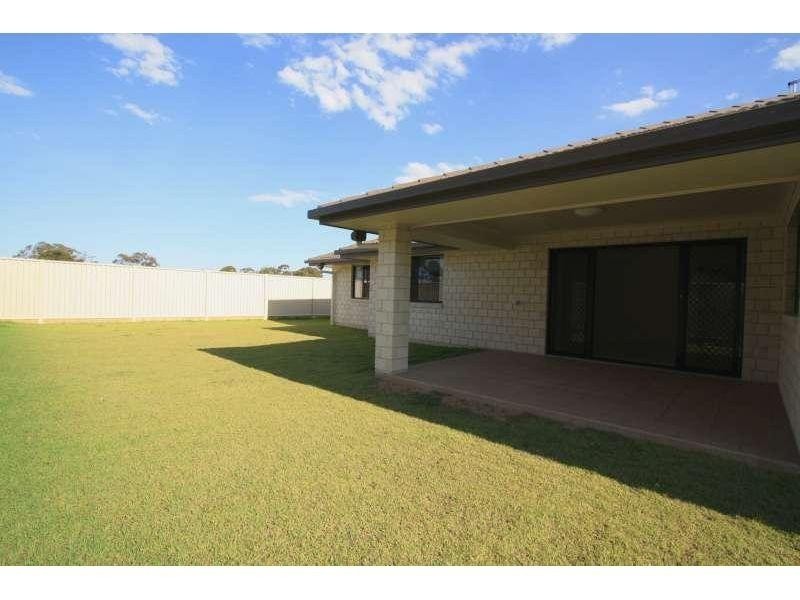 37 Lancaster Street, Redland Bay QLD 4165