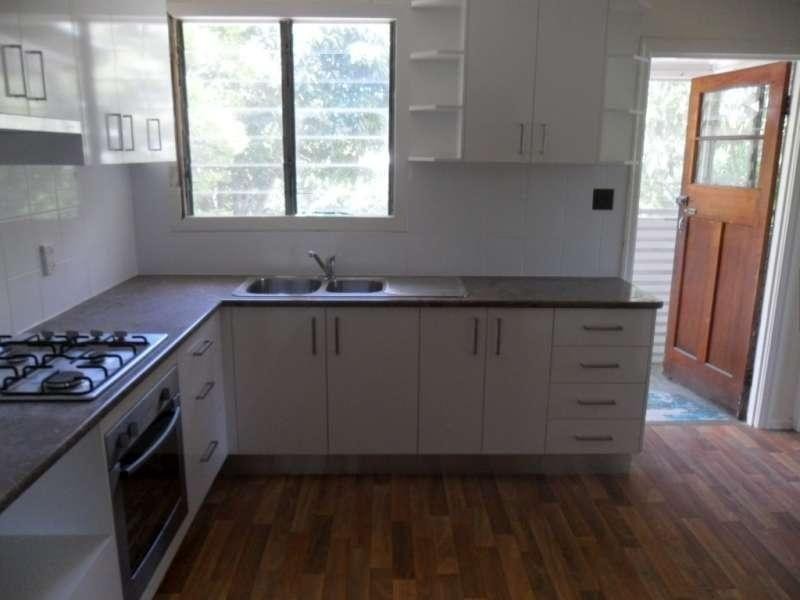 110 Macdonald Street, Norman Park QLD 4170