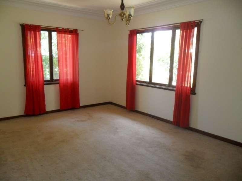 110 Macdonald Street, Norman Park QLD 4170