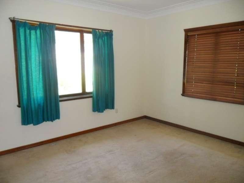 110 Macdonald Street, Norman Park QLD 4170