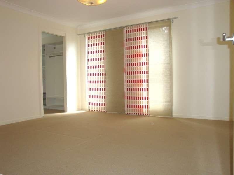 18 Paterson Street, Seventeen Mile Rocks QLD 4073