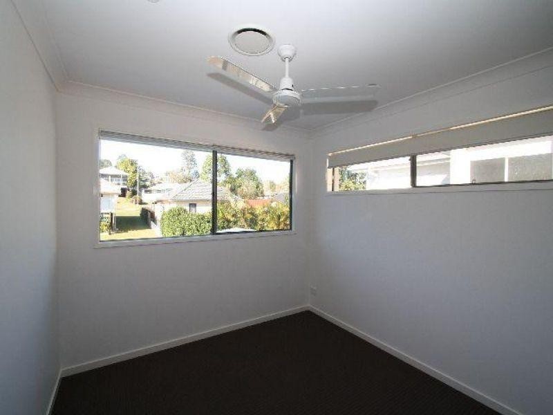 12 Wassell Street, Wynnum QLD 4178