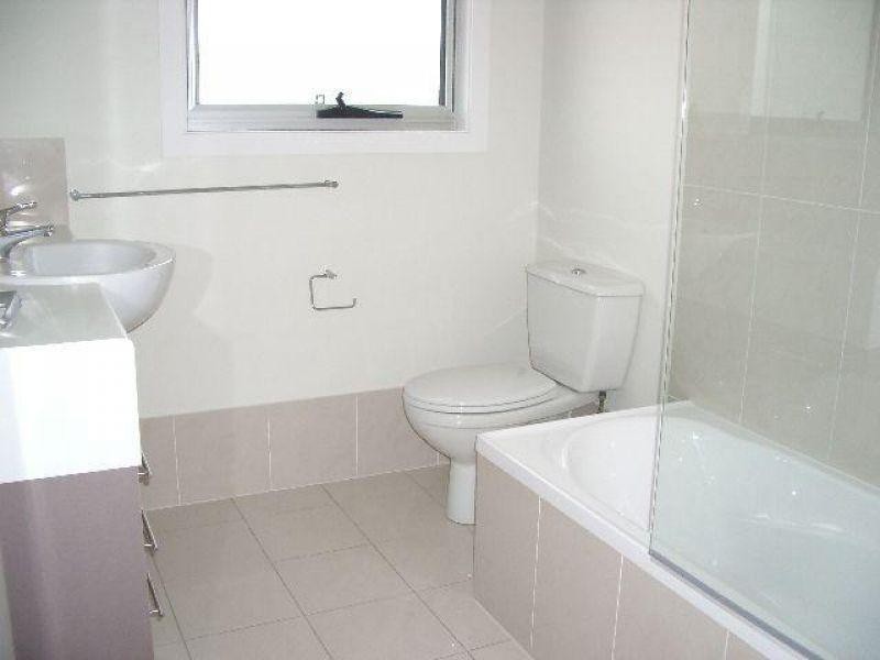 2/124 Orana Street, Carina QLD 4152