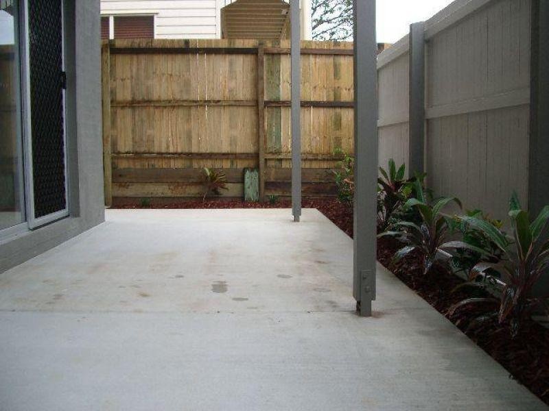 2/124 Orana Street, Carina QLD 4152