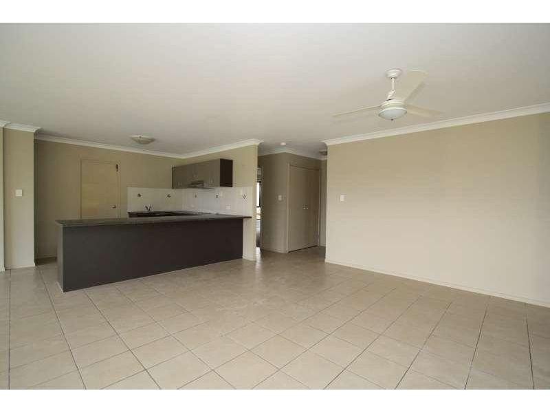 28 Habitat Drive, Redland Bay QLD 4165