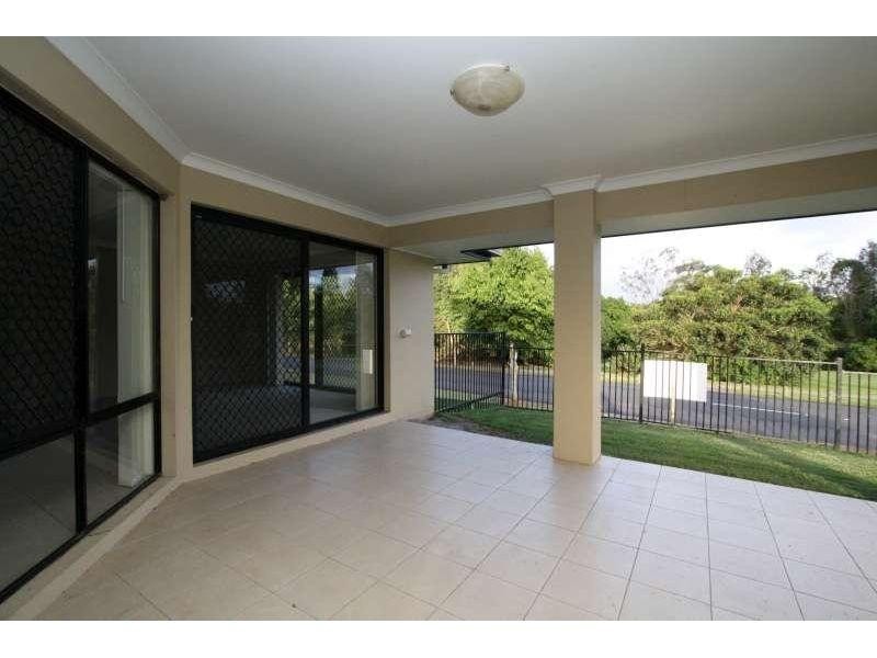 28 Habitat Drive, Redland Bay QLD 4165