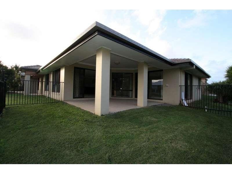 28 Habitat Drive, Redland Bay QLD 4165