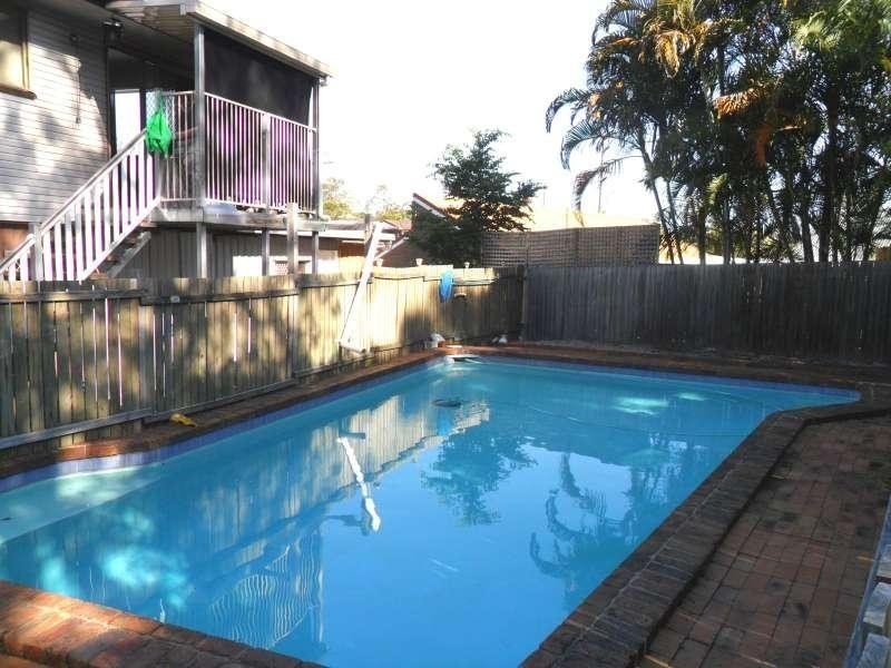 3 Hobbs Street, Everton Hills QLD 4053