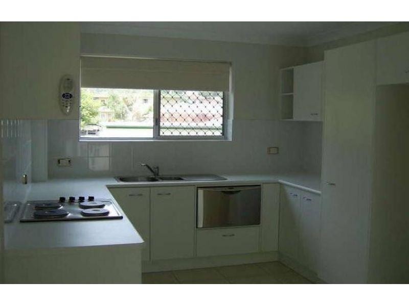 2/38 Peach Street, Greenslopes QLD 4120