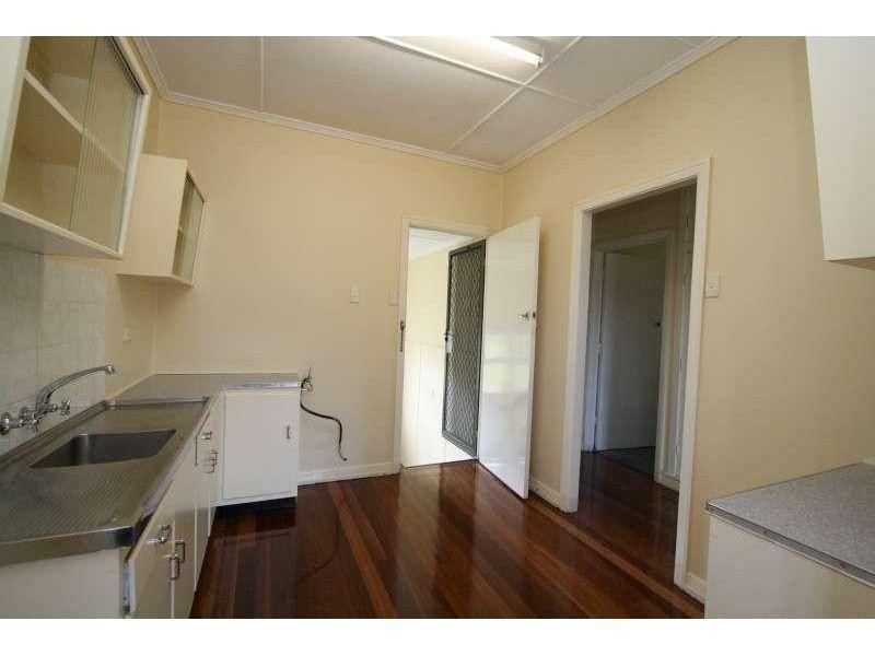 9 Penrith Street, Salisbury QLD 4107