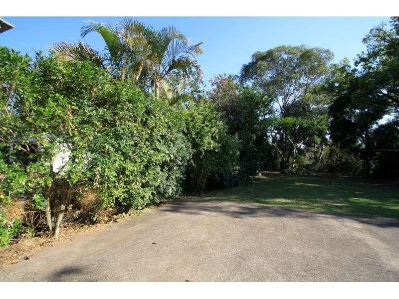 33 Woodrow Drive, Coorparoo QLD 4151