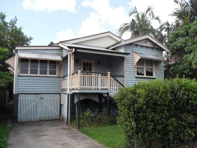 23 Blaxland Street, Milton QLD 4064