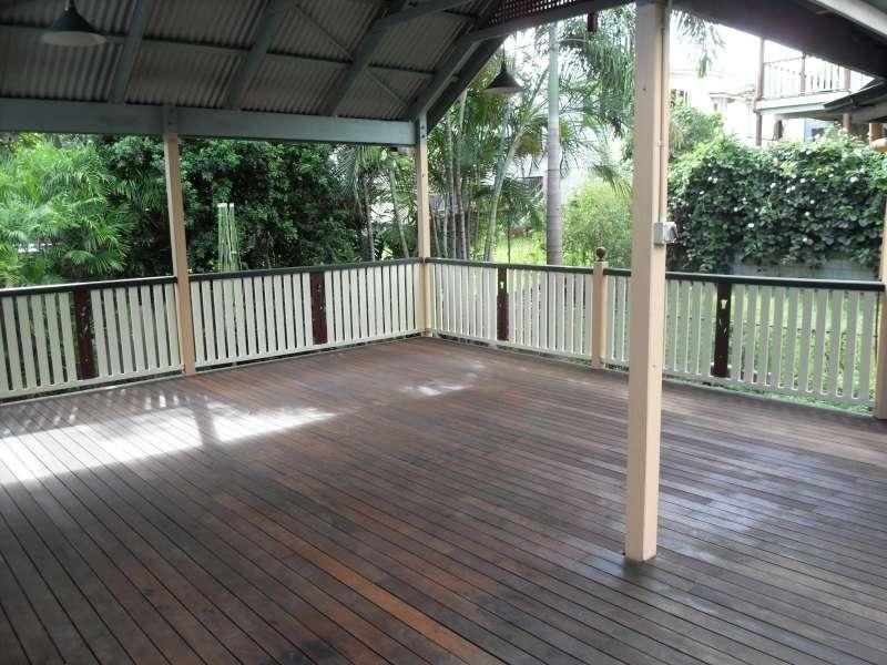 23 Blaxland Street, Milton QLD 4064
