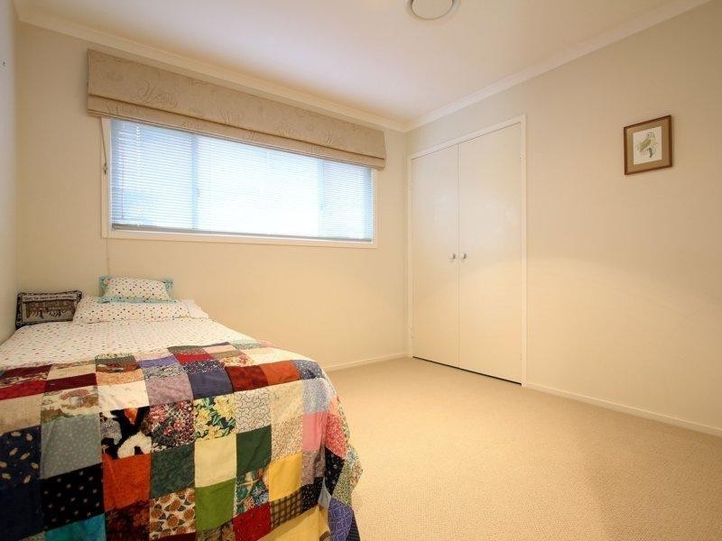 17 Casuarina Crescent, Calamvale QLD 4116